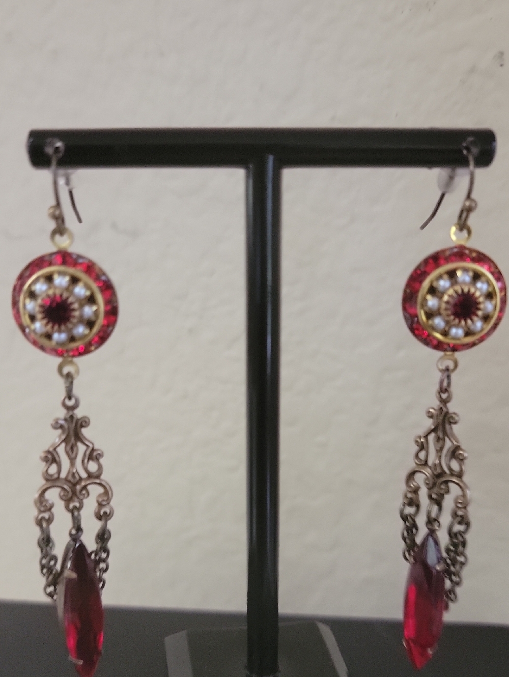Stunning Ruby Crystal Earrings - Picture 4 of 4